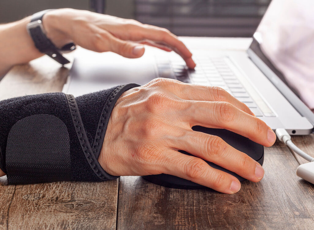 person wearing a brace for carpal tunnel springfield illinois